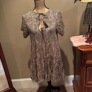 LULUS WIMENS LEOPARD PRINT DRESS IN SZ MED…GENTLY WORN…SO CUTE!